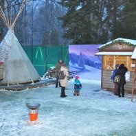 "Лапландия парк", парк отдыха, ледовый каток и оленья ферма на Крестовском, СПб