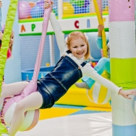 KidsLand, "КидсЛэнд", детская игровая площадка в ТРК "5 озер" в Санкт-Петербурге, закрыта