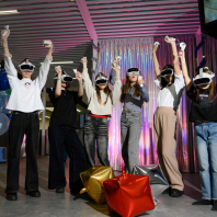 MIR VR в ТРК "Жемчужная Плаза", "Мир Виар", игры в виртуальной реальности для детей от 6 лет и взрослых, СПб