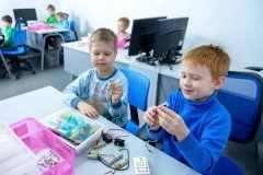 "Время роботов"