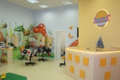 "Зазеркалье", детская парикмахерская в ТРК "Подсолнух"