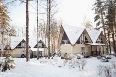 Cottages, cabins 