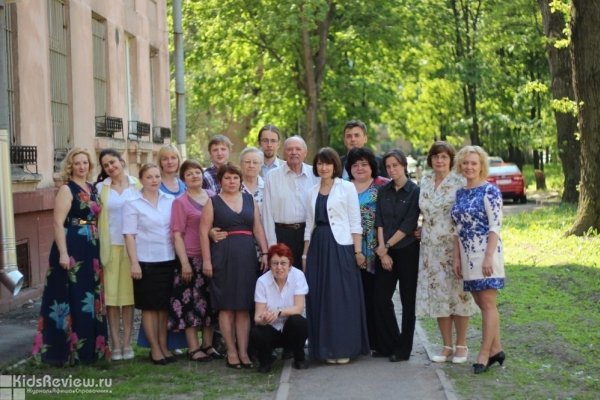 "Учимся вместе", школа семейного обучения на улице Типанова, СПб