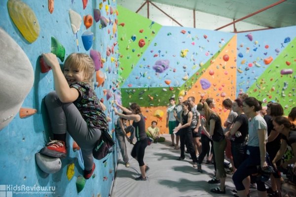 Rock Town, "Рок Таун", скалодром, скалолазный центр, батуты, веревочный город на Лесной, СПб, закрыт