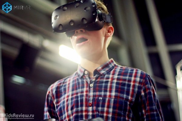 "Мир VR", центр виртуальной реальности в ТЦ "Июнь" на Индустриальном, СПб