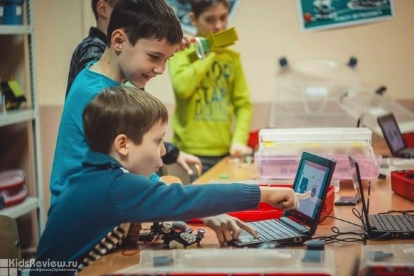 "Роботрек", клуб робототехники для детей на Звездной, СПб