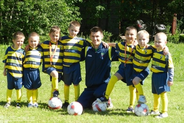 Young Talents Soccer School (Юные таланты), футбольная школа на Старой Деревне для детей 5-9 лет в СПб (закрыт)