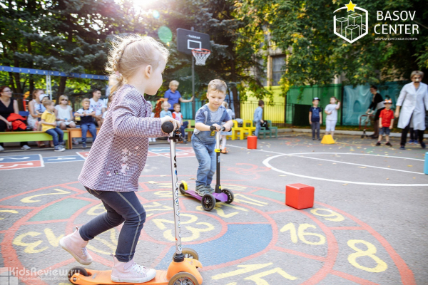 "Спортсад", спортивный частный детский сад с собственным катком для детей от 3 до 8 лет на Лесной, СПб