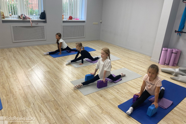 GymBalance на Алтайской, ходожественная гимнастика для девочек от 3 до 7 лет, Московский район СПб