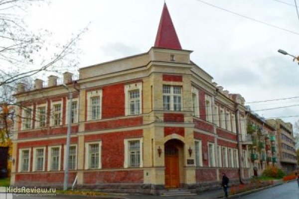 Краеведческий музей г. Ломоносова 