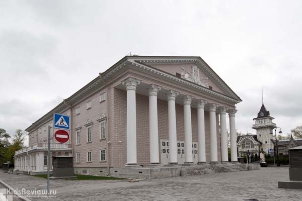 Каменноостровский театр (Деревянный театр на Каменном острове) в Санкт-Петербурге