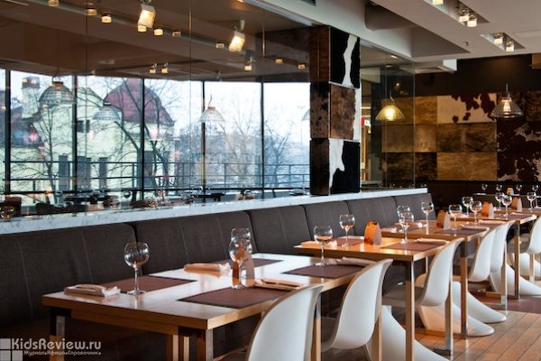 Korovabar, "Коровабар", стейкхаус на Московском, СПб