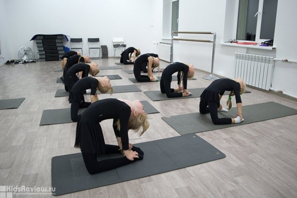 GymBalance, спортивная школа для девочек 3-7 лет, художественная гимнастика на Коллонтай, СПб