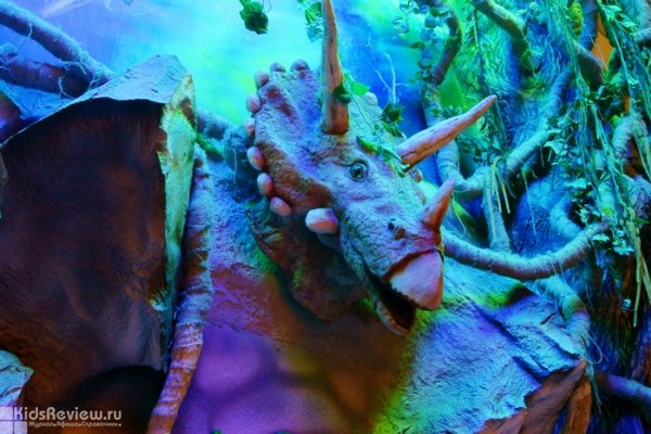 "Динозаврия", детский парк развлечений в ТРК "Лидер" (закрылся)
