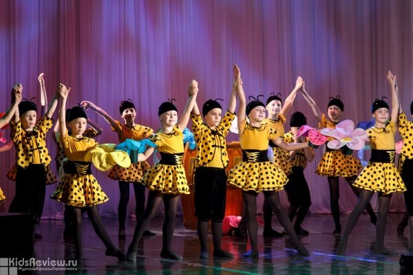 "Дебют", образцовый ансамбль танца, занятия для детей от 3 до 12 лет на Пионерской, СПб