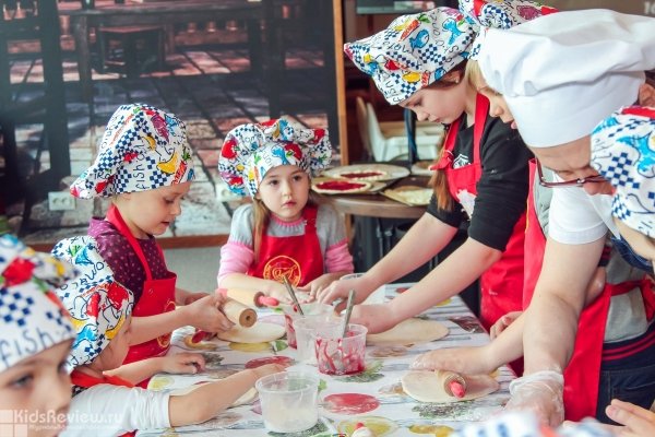 "Рулька", семейный ресторан-пивоварня с детской комнатой на Старой Деревне, СПб