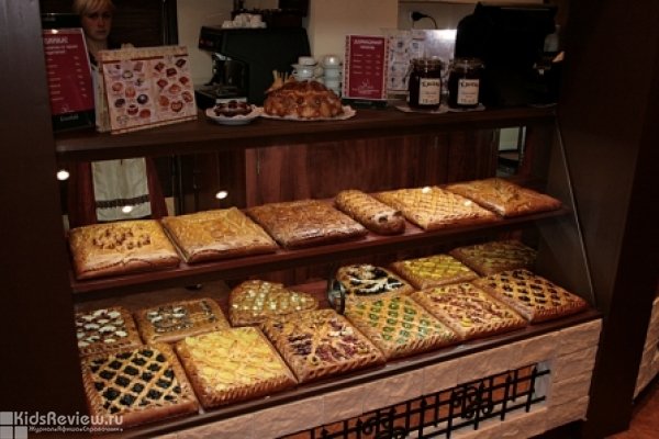 "Пироговый Дворик", кафе-пироговая на Политехнической, заказ пирогов и тортов в СПб