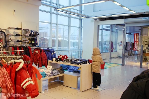 SELA, магазин одежды для всей семьи в Купчино, СПб