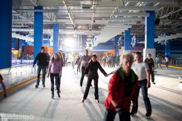 Ice Park в ТРК "Меркурий", ледовый каток, кёрлинг, школа фигурного катания в СПб