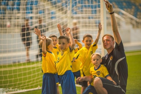 "Юниор-Центр", футбольная школа для детей от 3 лет в центре СПб