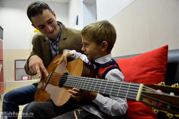 Diezmusic, студия обучения игре на гитаре для детей от 6 лет, подростков и взрослых в центре Санкт-Петербурга