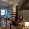 "Самокат", офис издательства, шоурум и магазинчик детских книг в Петербурге