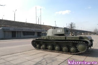 Загородные военные музеи и военные музеи Петербурга детям