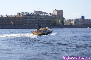 Аквабусы в Санкт-Петербурге - водные маршруты для путешествия всей семьей