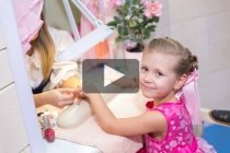 Детский день рождения для девочек от 3 лет в студии красоты “Мастерская принцесс”, СПб, видеоотзыв