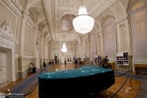 Поезд в театре или премьера Карениной в Мариинке Поезд в театре или премьера Карениной в Мариинке