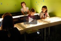 Песочная анимация на день рождения ребёнка в СПб: праздник в студии рисования песком SandLand